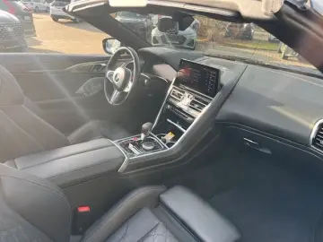 BMW M8 Cabrio Competition Bowers & Wilkins