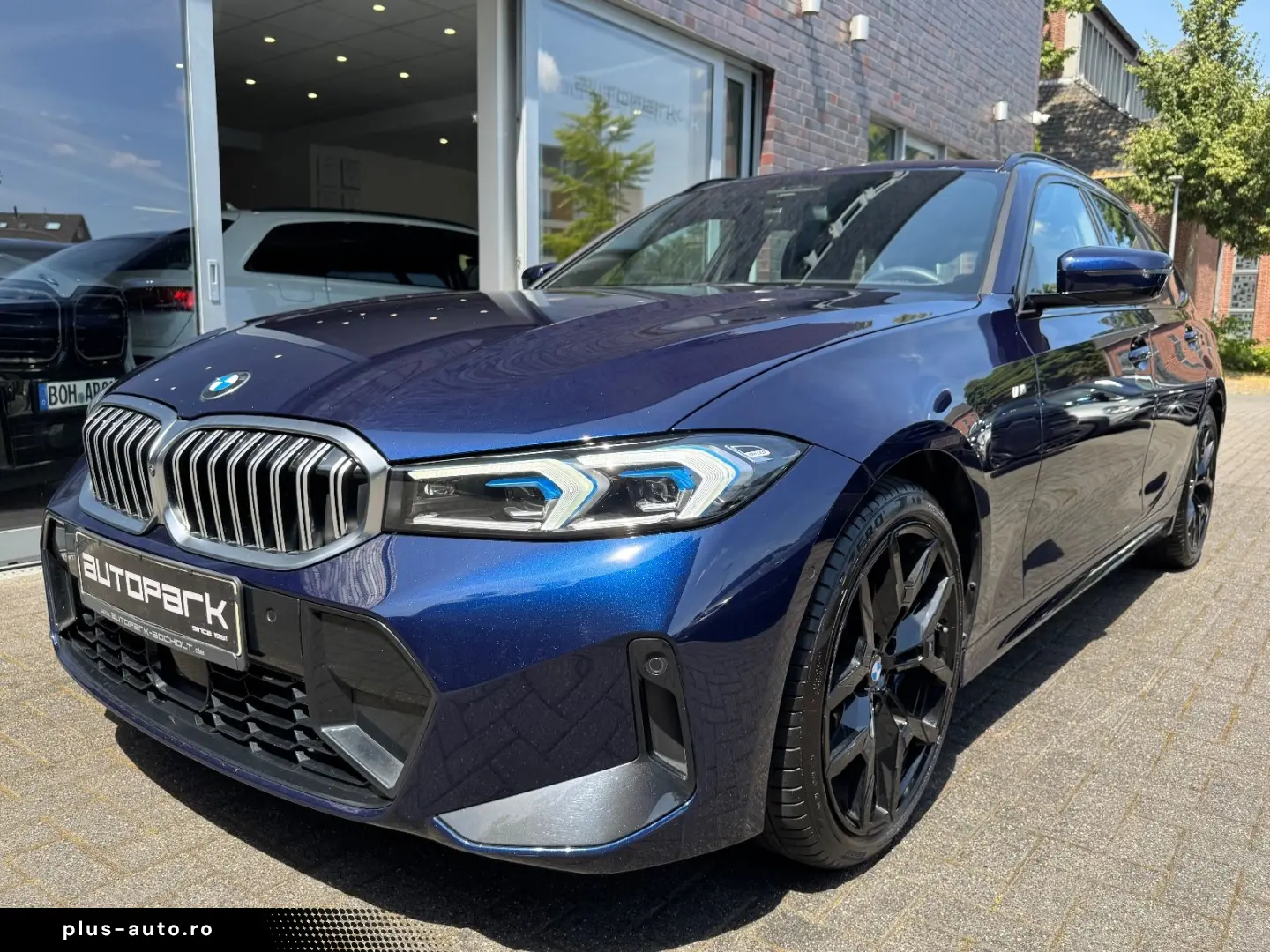 BMW 320d T xDrive M Sport Innovation AHK HUD 360 19
