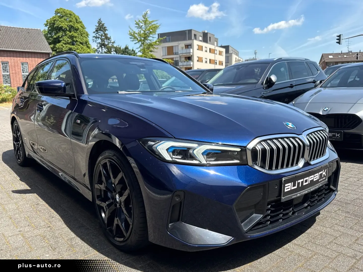 BMW 320d T xDrive M Sport Innovation AHK HUD 360 19