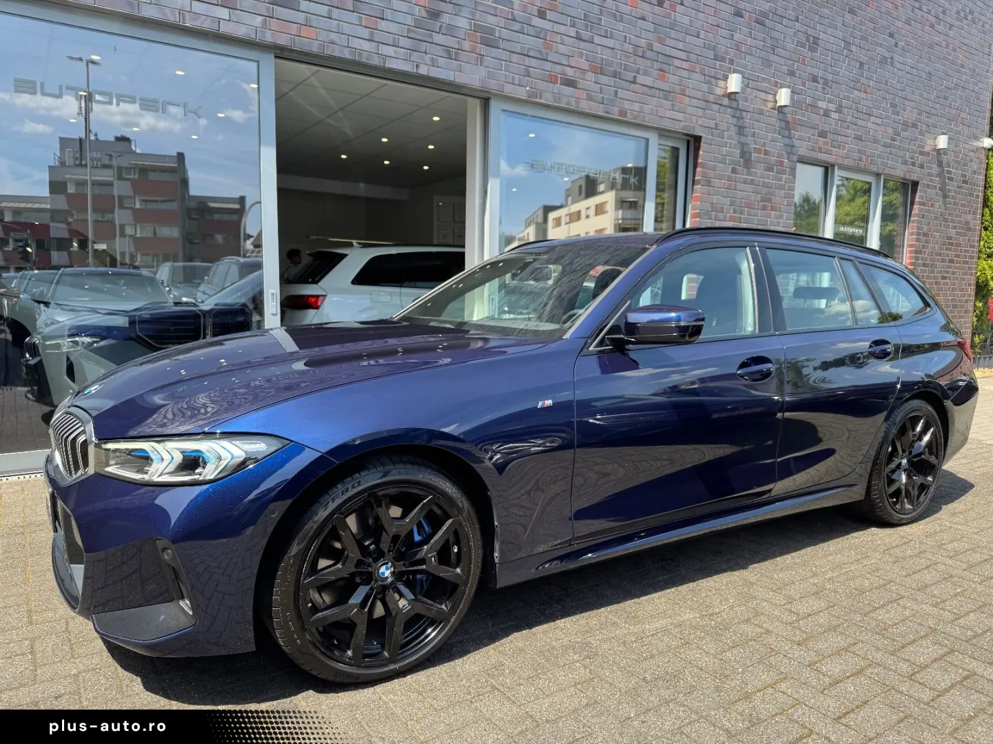 BMW 320d T xDrive M Sport Innovation AHK HUD 360 19