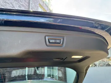 BMW 320d T xDrive M Sport Innovation AHK HUD 360 19