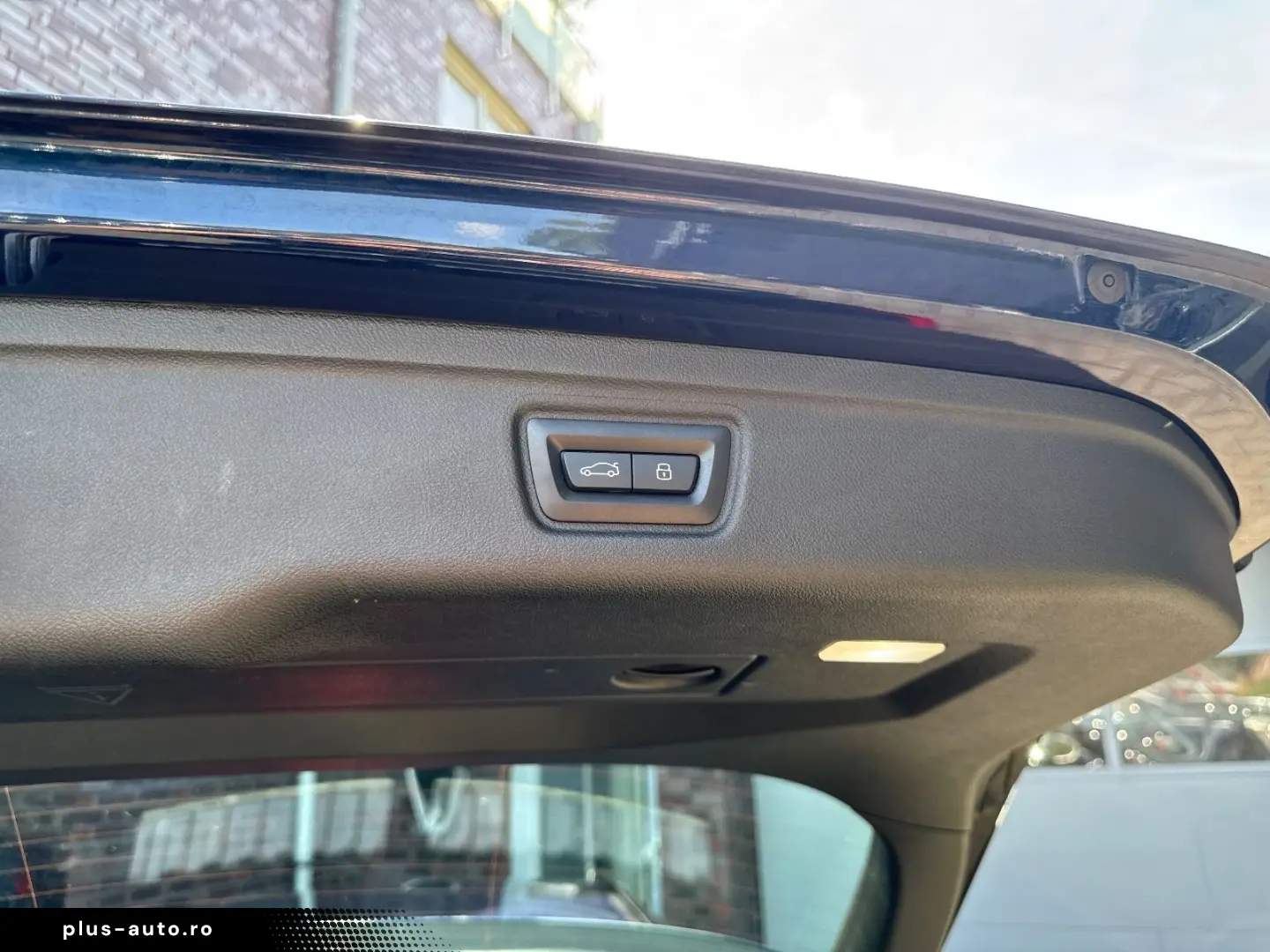 BMW 320d T xDrive M Sport Innovation AHK HUD 360 19