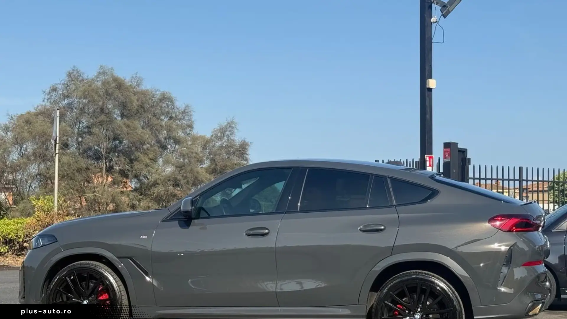 BMW X6 xDrive40i M Sport   381 CP   22”   MEMORY   KEYLESS