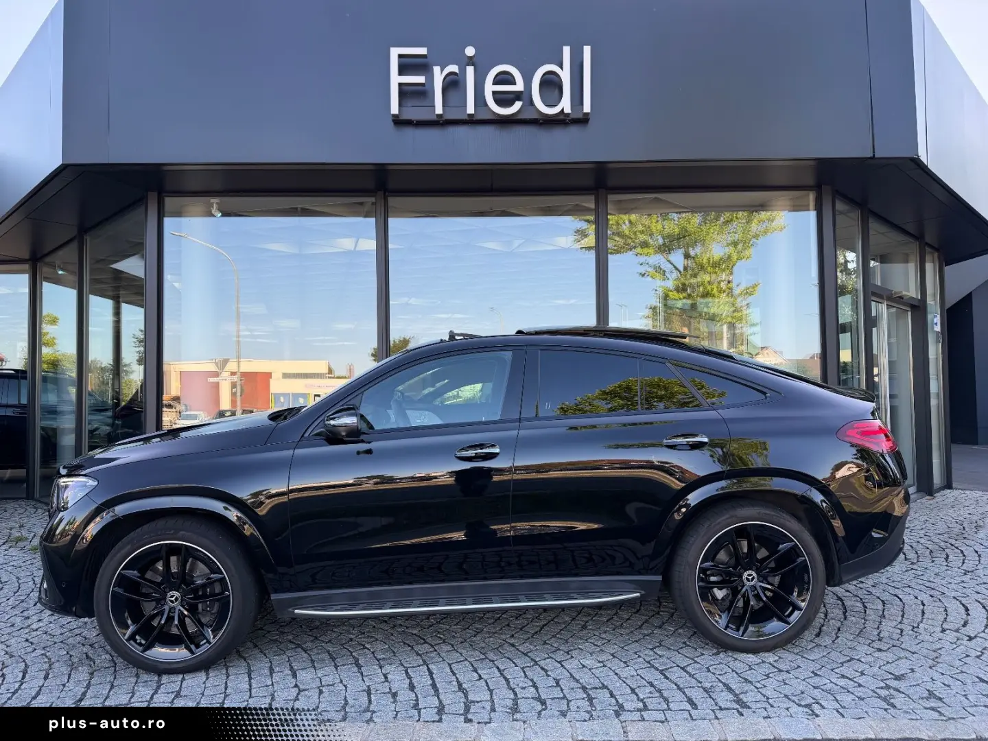 MERCEDES-BENZ GLE 450d 4M Coupe AMG  Pano  Burm. HuD  Night