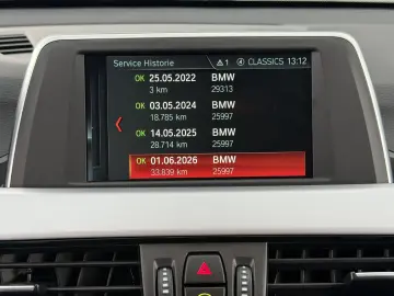 BMW X1 sDrive 18 i Connected Services PDC Unfallfrei