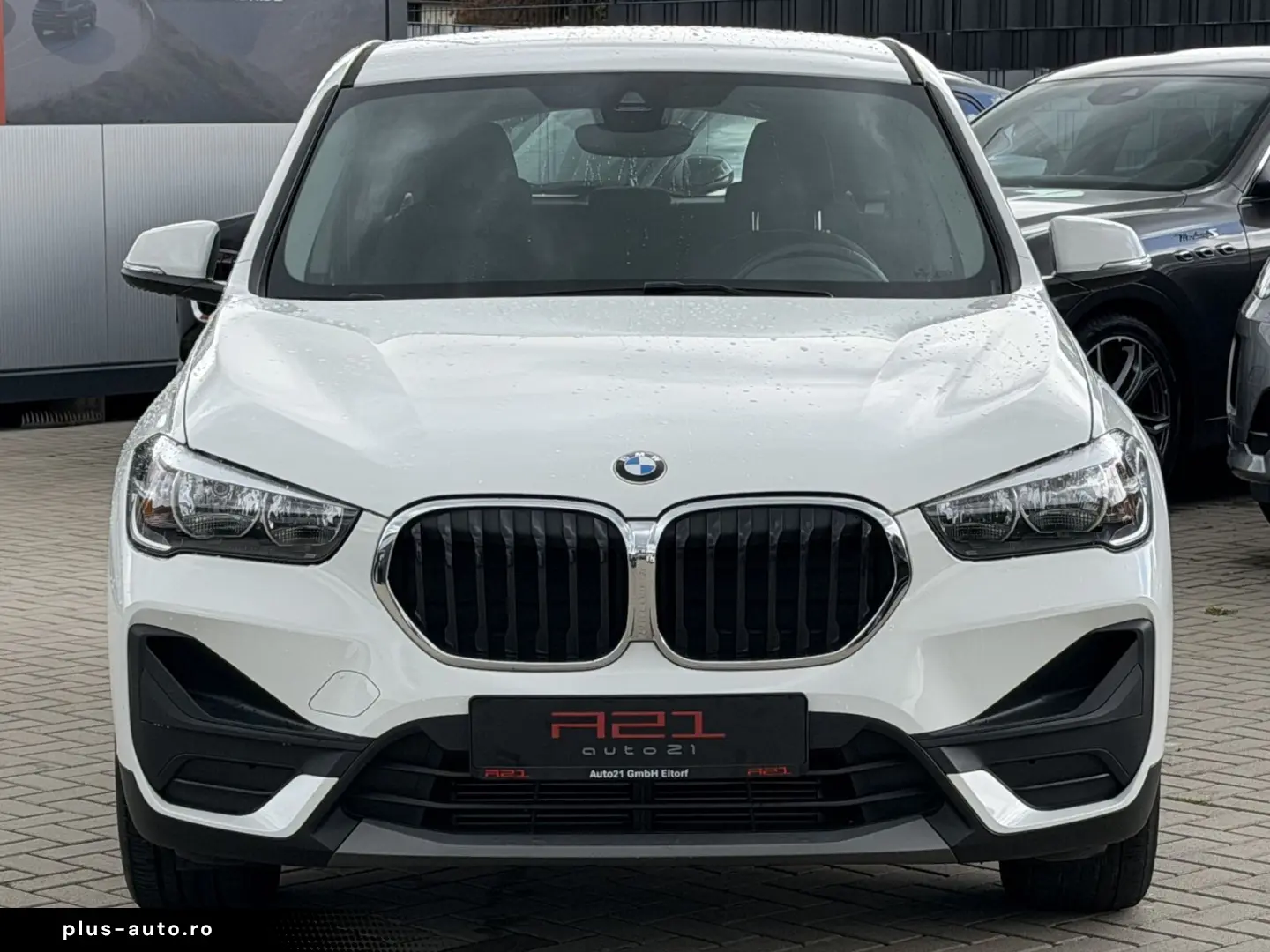 BMW X1 sDrive 18 i Connected Services PDC Unfallfrei