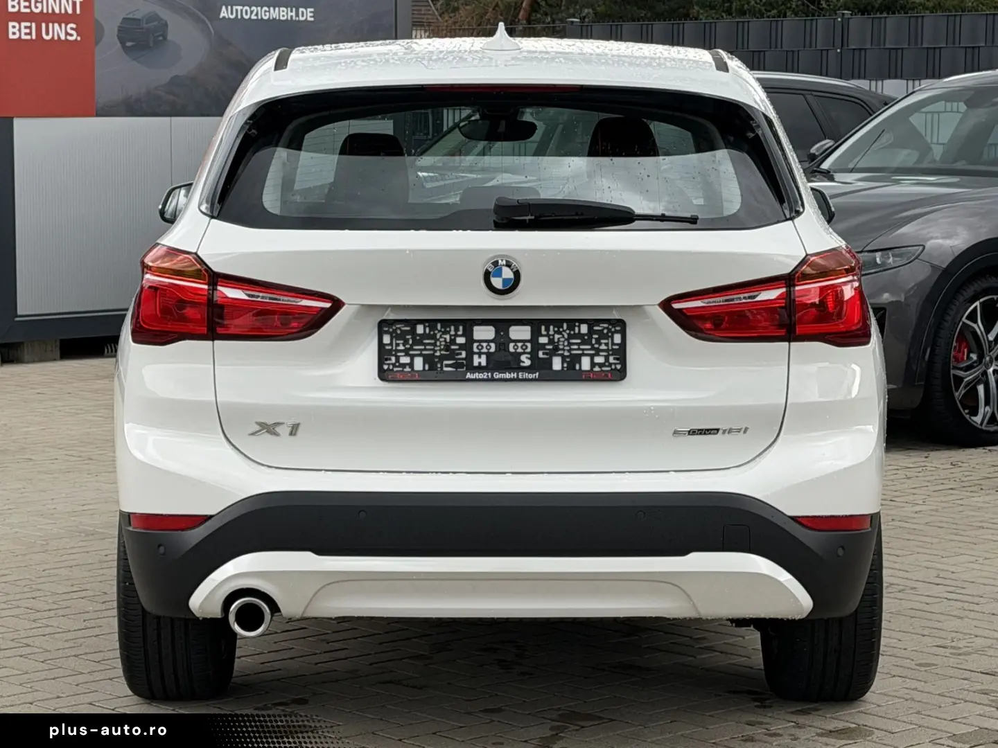 BMW X1 sDrive 18 i Connected Services PDC Unfallfrei