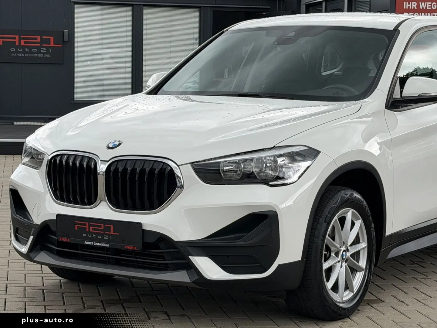 BMW X1 sDrive 18 i Connected Services PDC Unfallfrei