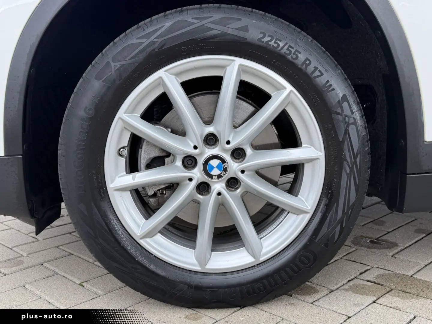 BMW X1 sDrive 18 i Connected Services PDC Unfallfrei