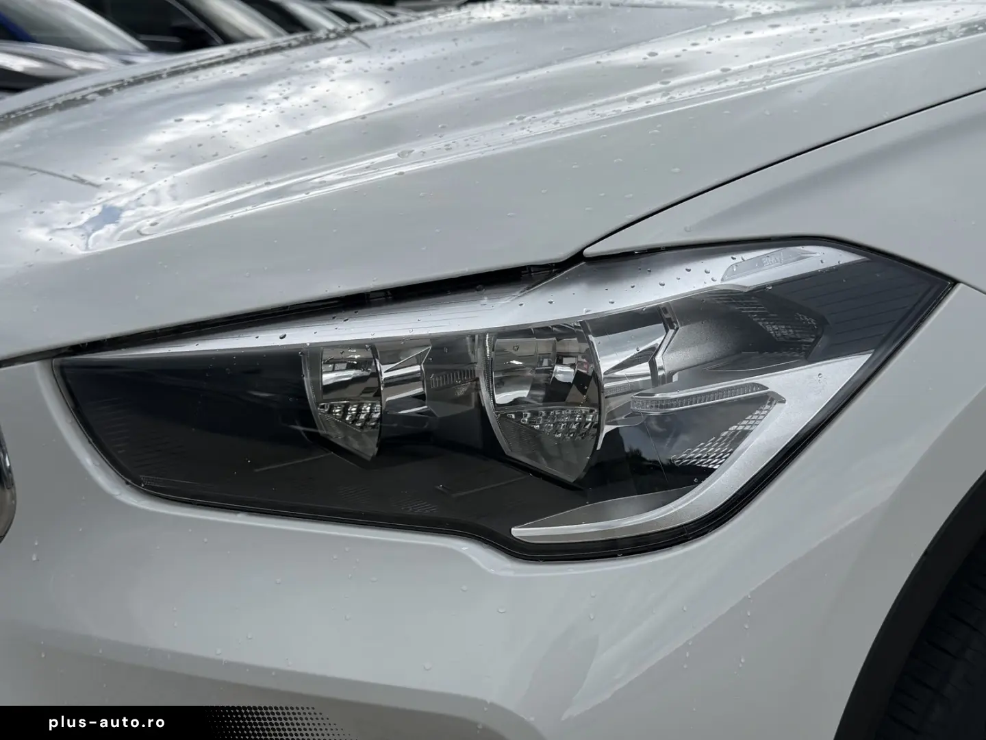 BMW X1 sDrive 18 i Connected Services PDC Unfallfrei
