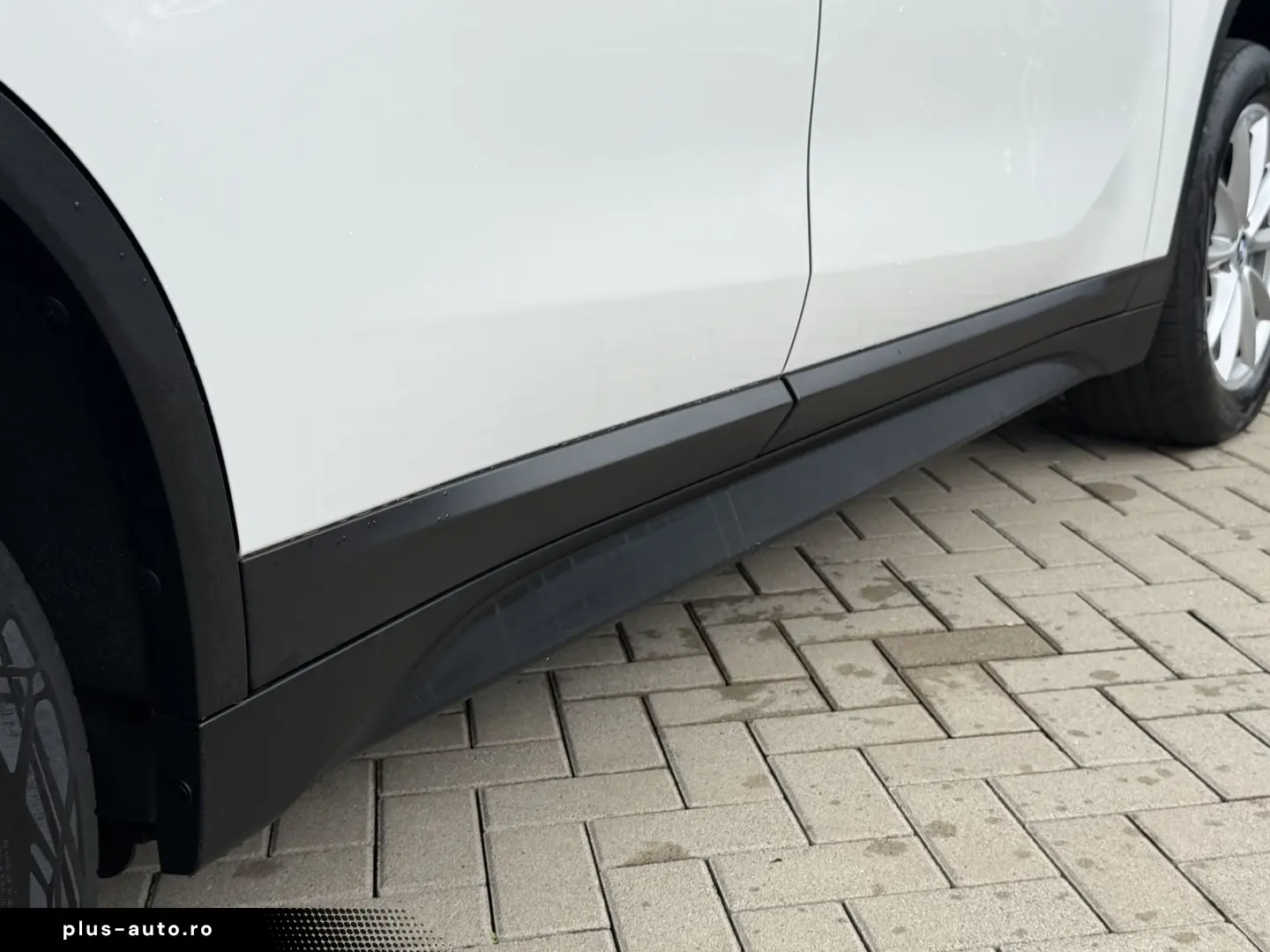 BMW X1 sDrive 18 i Connected Services PDC Unfallfrei