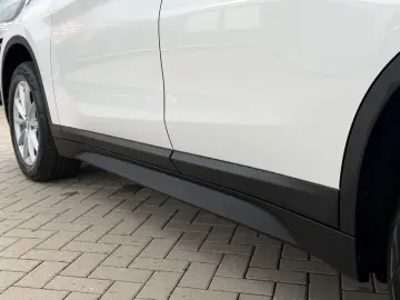 BMW X1 sDrive 18 i Connected Services PDC Unfallfrei