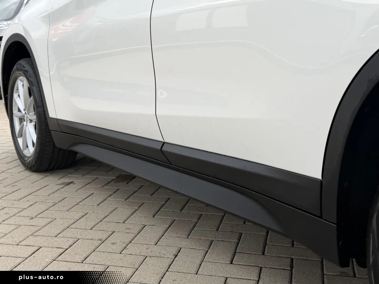 BMW X1 sDrive 18 i Connected Services PDC Unfallfrei