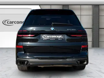 BMW X7 xDrive 40d M Sport Pro 22 AHK HUD H&K ACC