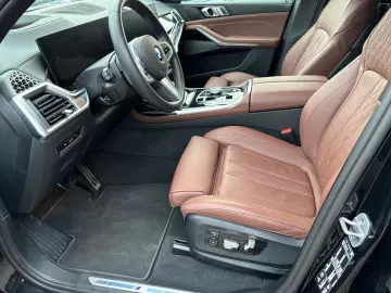 BMW X7 xDrive 40d M Sport Pro 22 AHK HUD H&K ACC