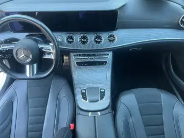 MERCEDES-BENZ CLS 450 4M AMG Night 360  Distr Memory…