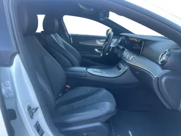 MERCEDES-BENZ CLS 450 4M AMG Night 360  Distr Memory…