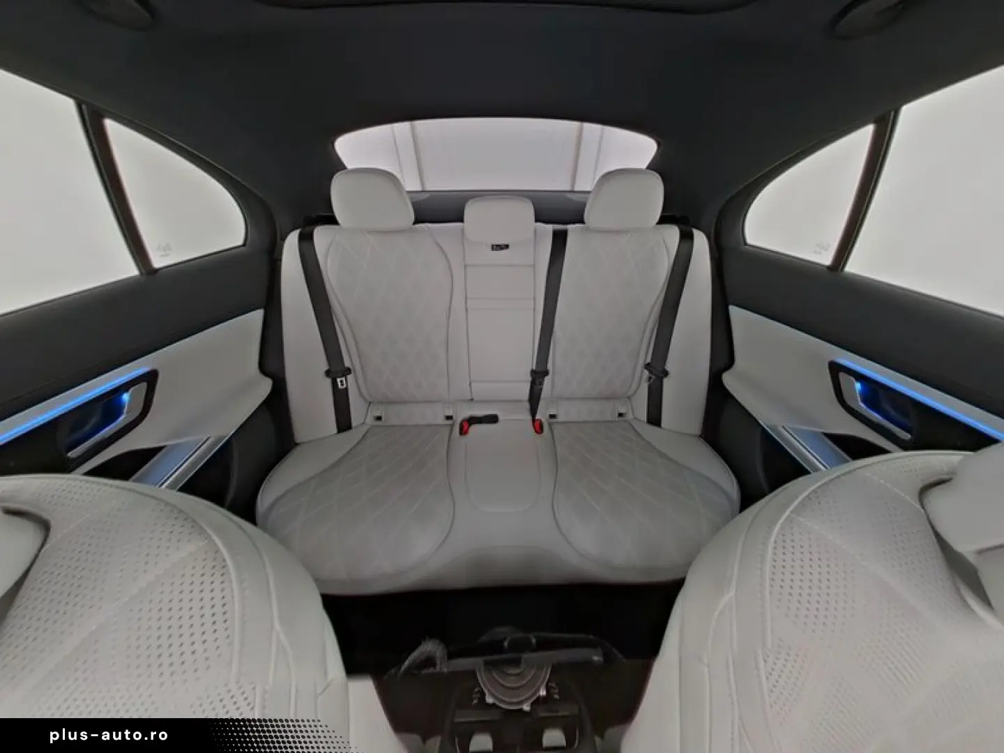 MERCEDES-BENZ E 450 d 4M AMG Night Leder Massage Pre&hellip;