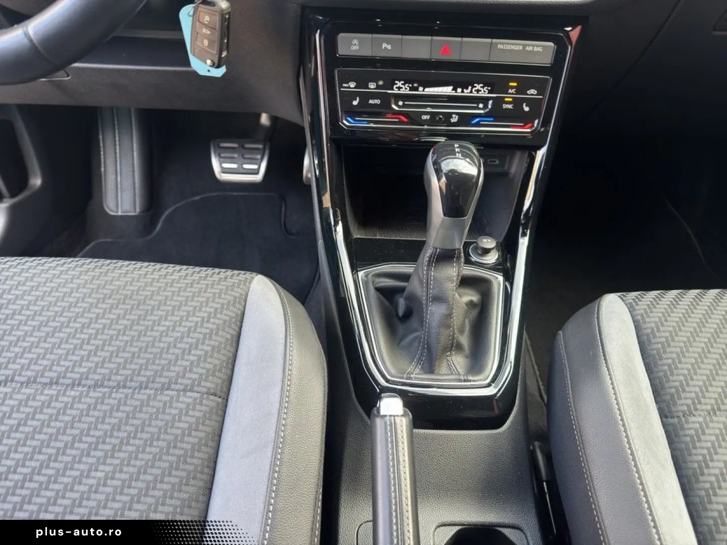 VOLKSWAGEN T-Cross 2021 — imagine 16