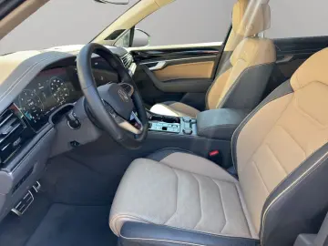 VW Touareg R-Line 4Motion TDI Tip. AHK Standheizung