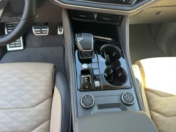 VW Touareg R-Line 4Motion TDI Tip. AHK Standheizung