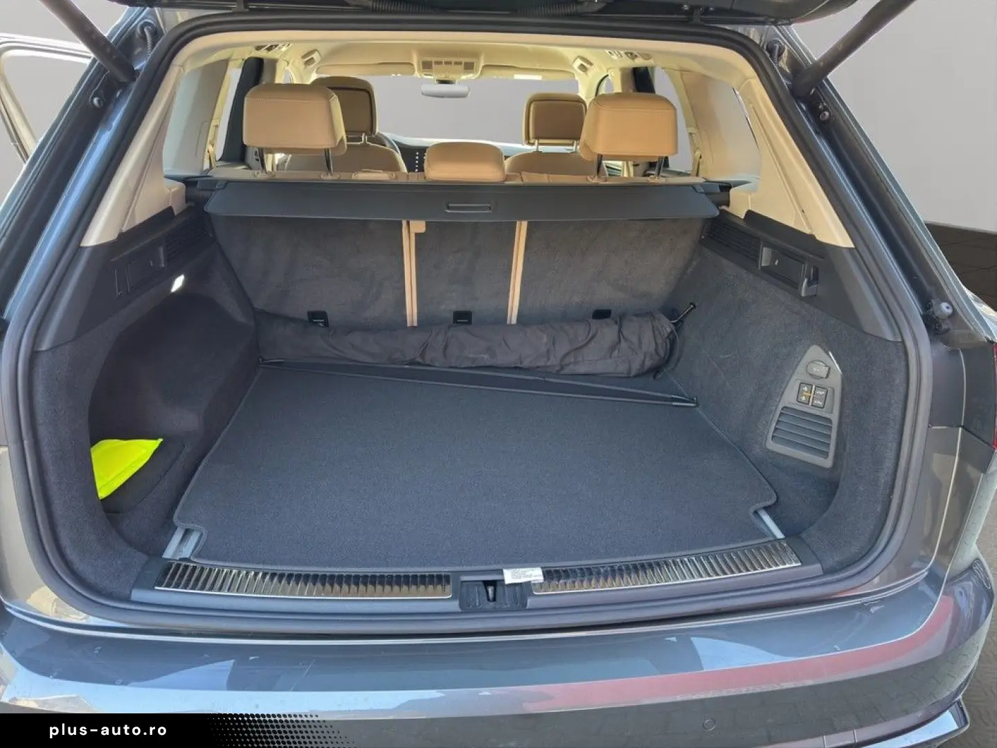 VW Touareg R-Line 4Motion TDI Tip. AHK Standheizung