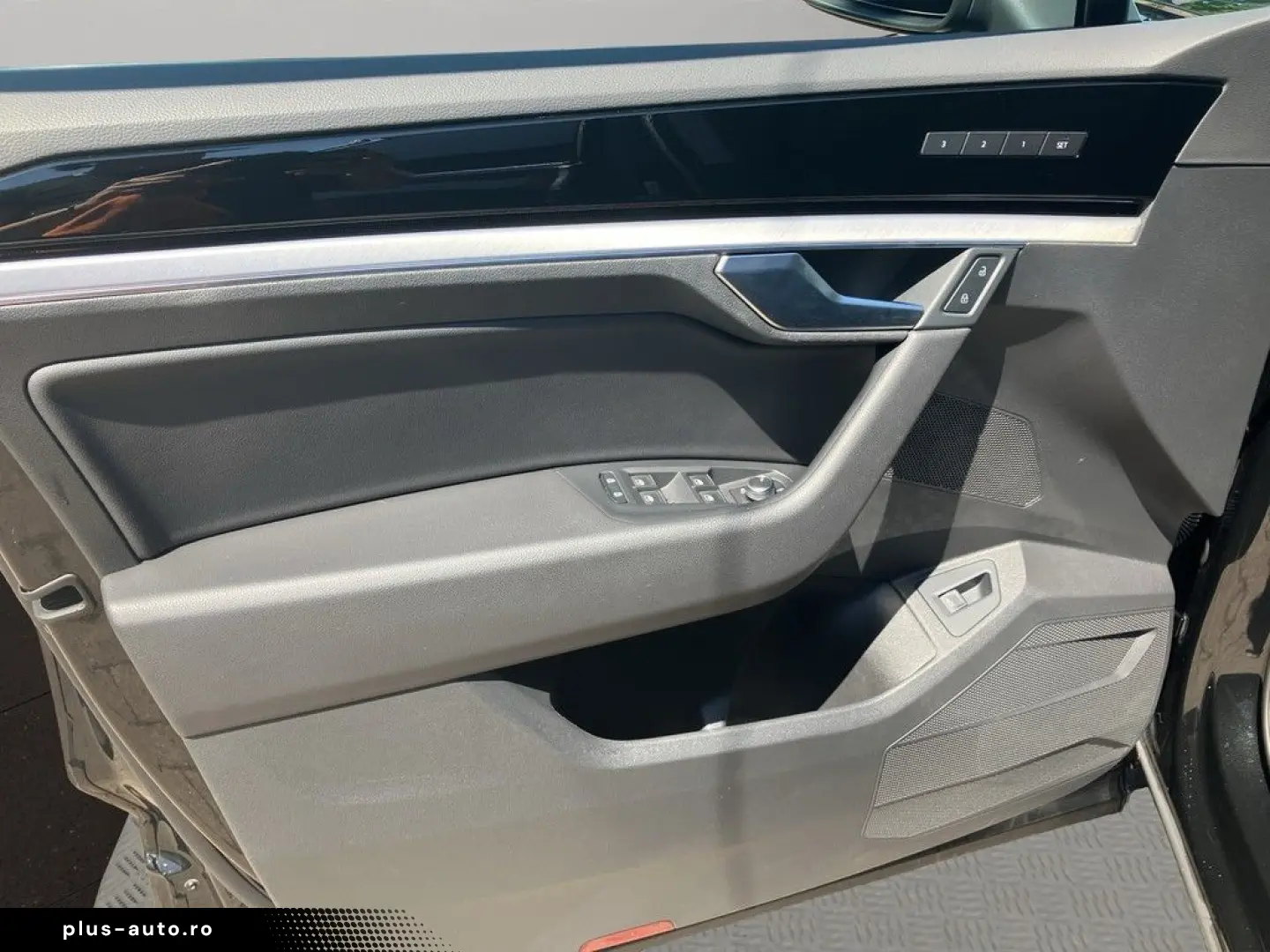 VW Touareg Elegance 4M TDI R-Line Exterieur AHK