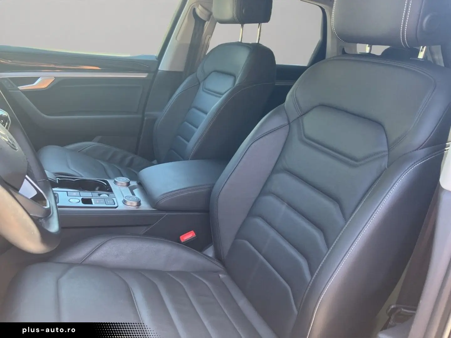 VW Touareg Elegance 4M TDI R-Line Exterieur AHK