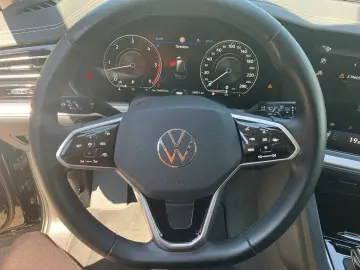 VW Touareg Elegance 4M TDI R-Line Exterieur AHK