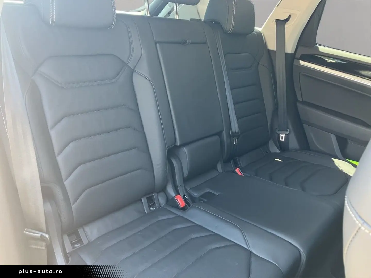 VW Touareg Elegance 4M TDI R-Line Exterieur AHK