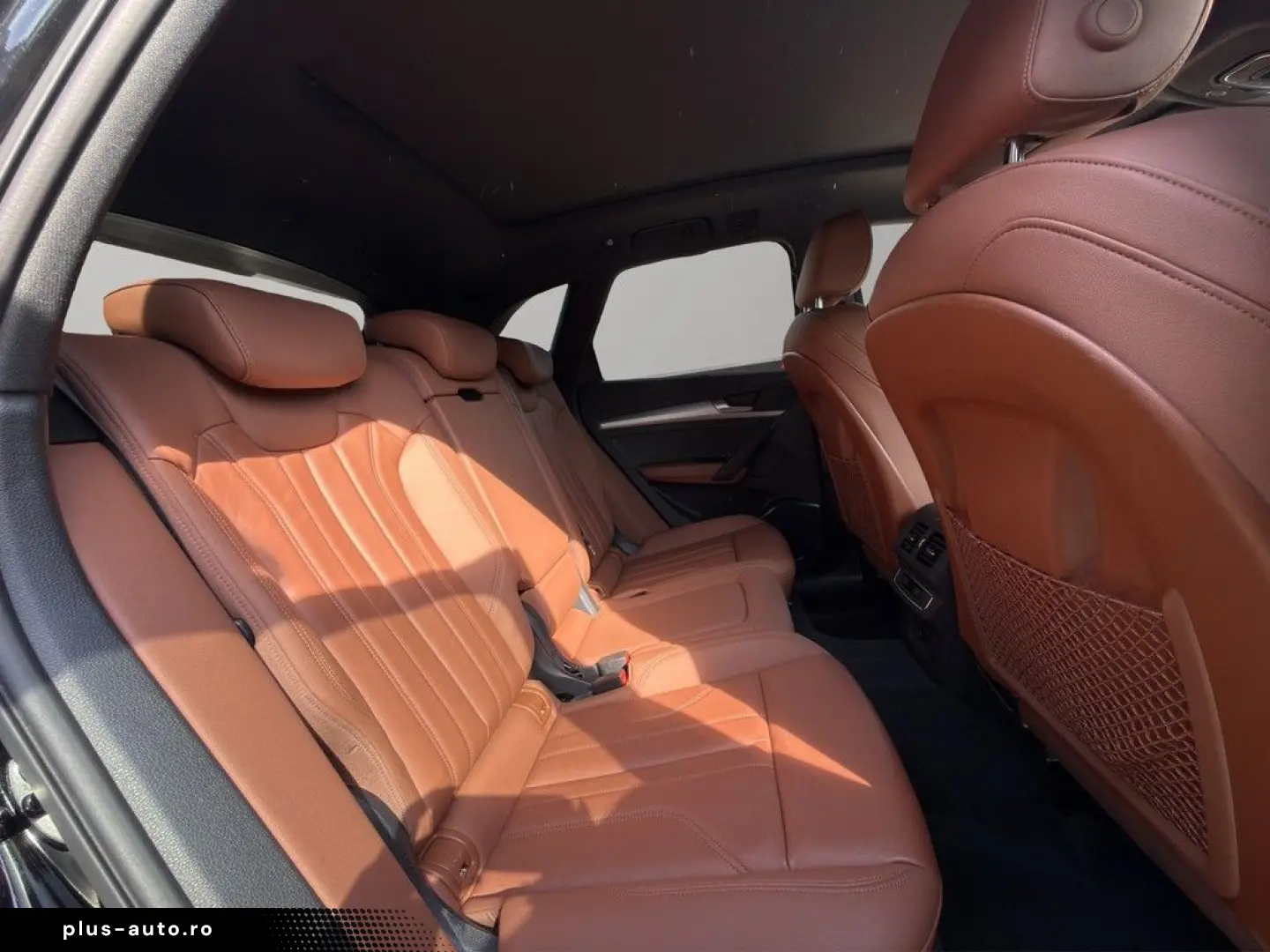 AUDI Q5 S-Line 55TFSIe Quattro S-Tr. Pano AHK Leder