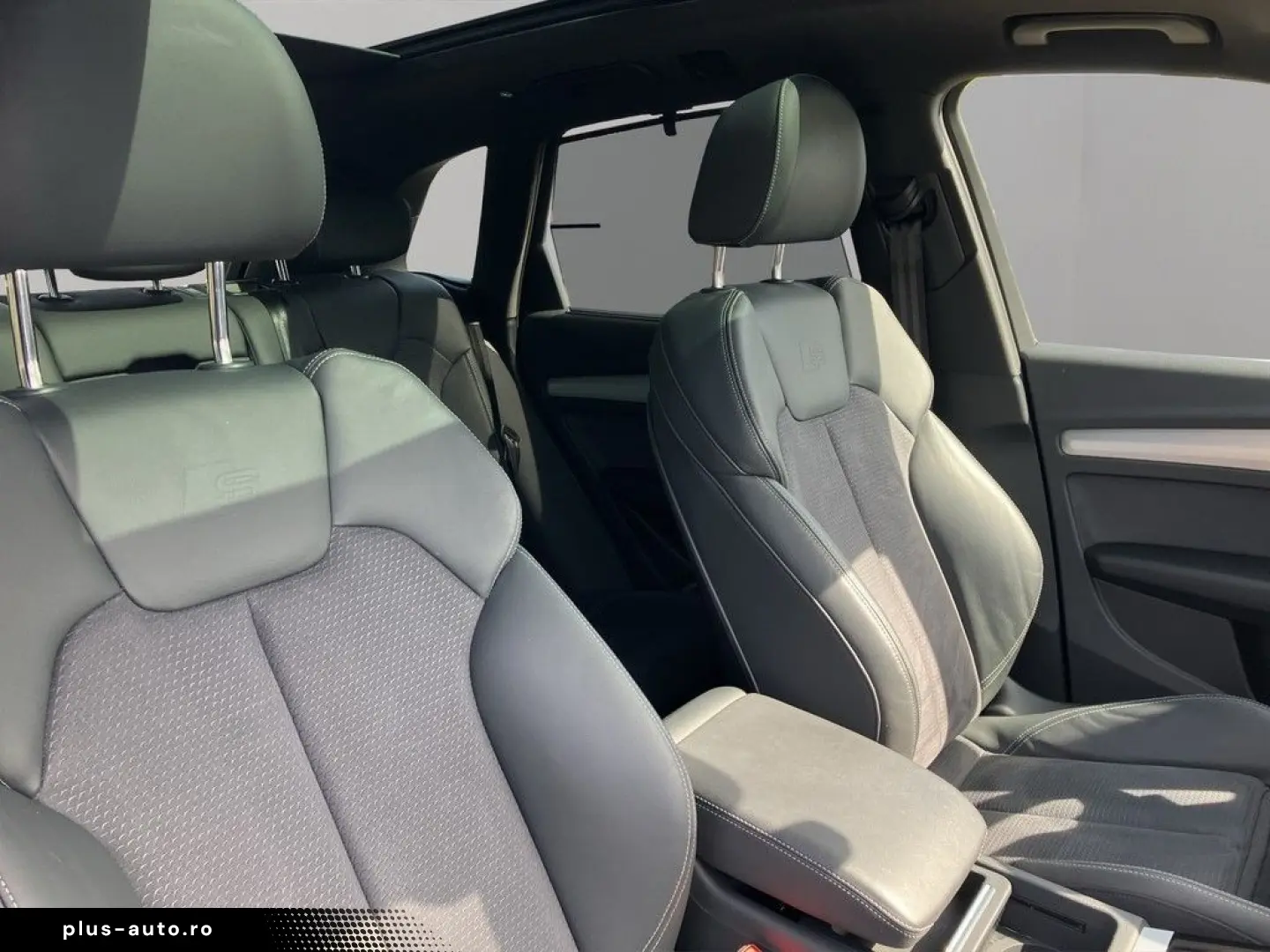 AUDI Q5 S-Line 55 TFSIe Quattro AHK S-Line Interieur