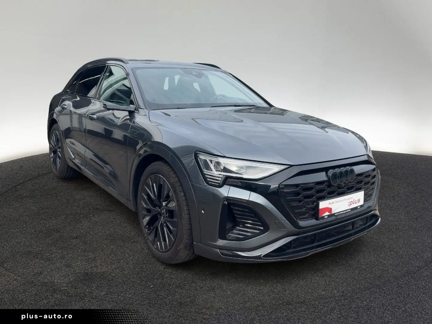 AUDI Q8 2023 — imagine 6