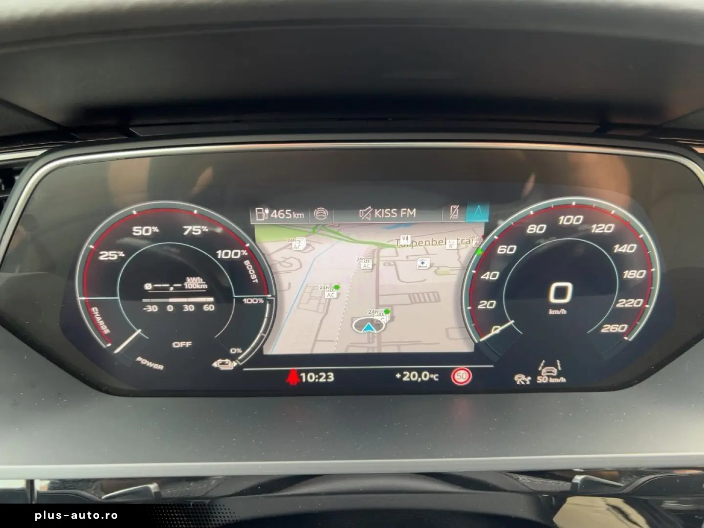 AUDI Q8 2023 — imagine 14