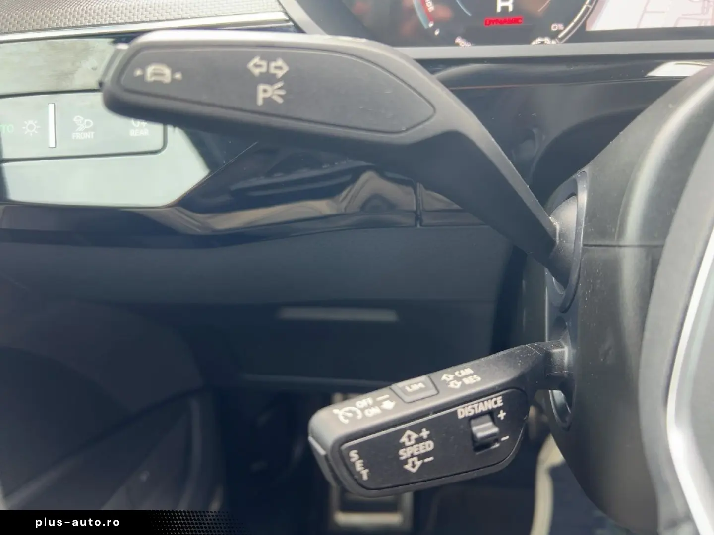 AUDI Q8 2023 — imagine 15