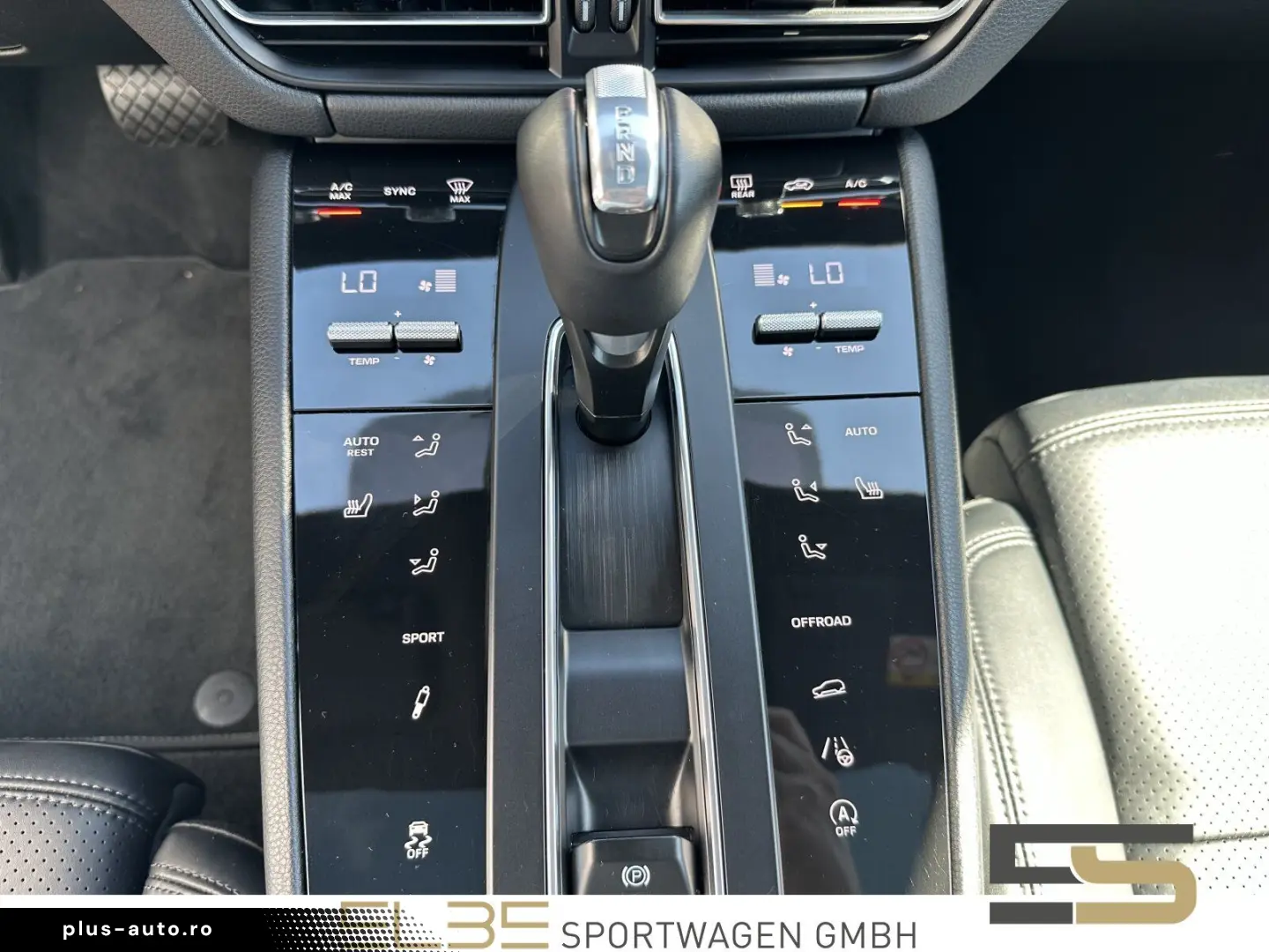 PORSCHE Macan T PANO 20  eAHK PASM LED 360  SWA 14W Appl
