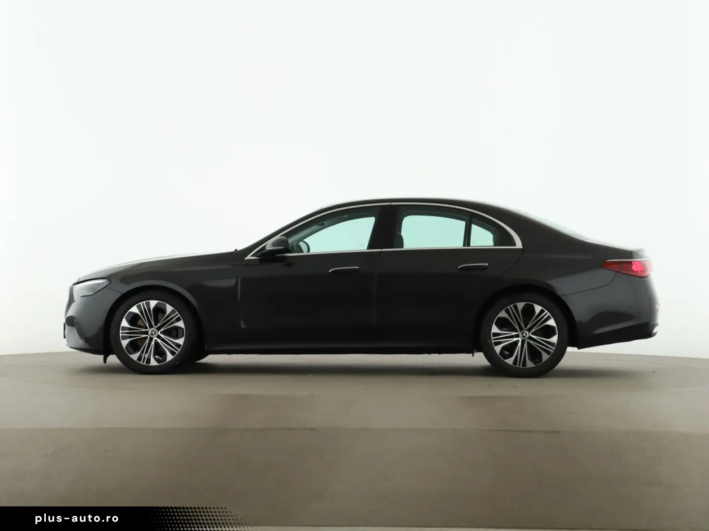 MERCEDES-BENZ E 200 Avantgarde Distr. Kamera LED Navi