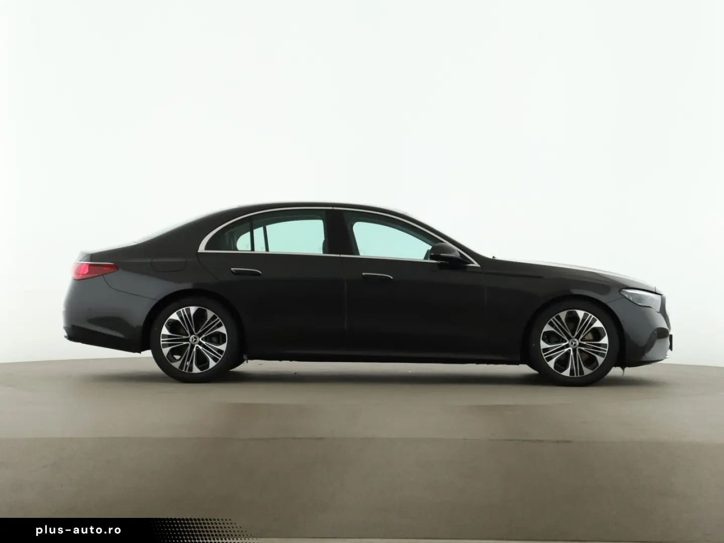 MERCEDES-BENZ E 200 Avantgarde Distr. Kamera LED Navi