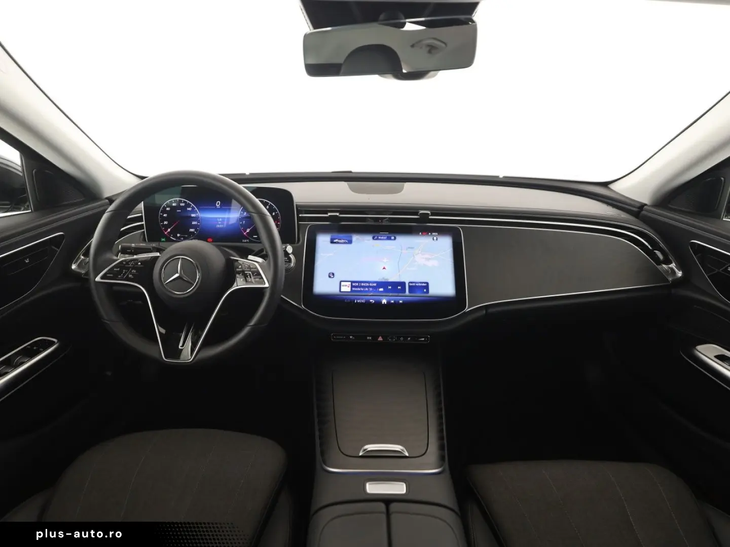MERCEDES-BENZ E 200 Avantgarde Distr. Kamera LED Navi