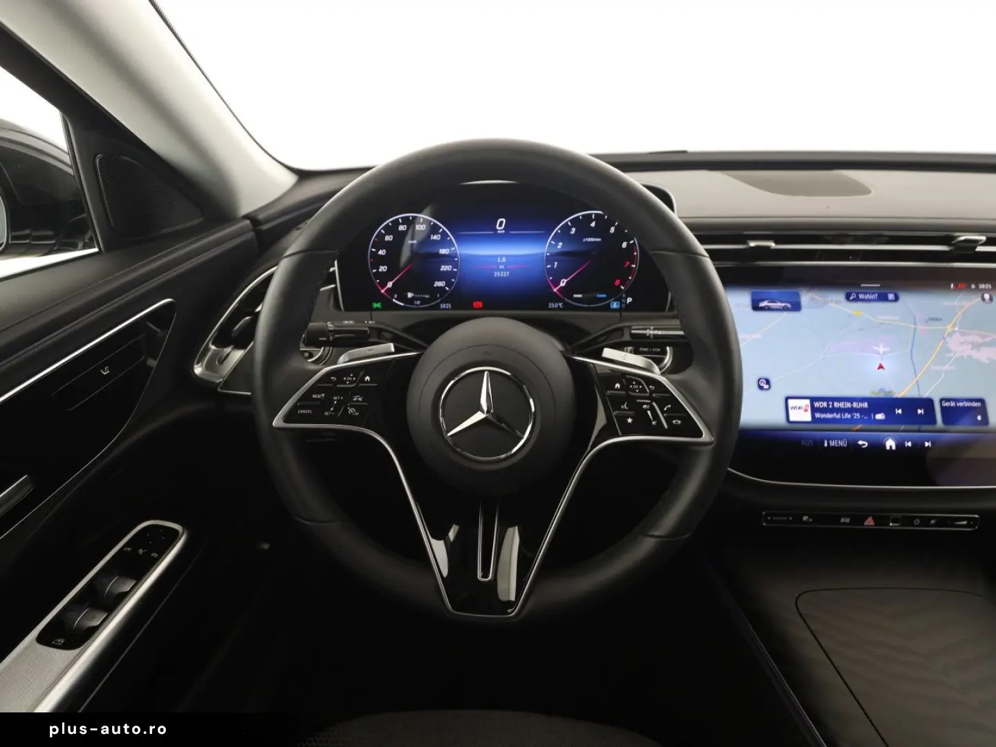 MERCEDES-BENZ E 200 Avantgarde Distr. Kamera LED Navi