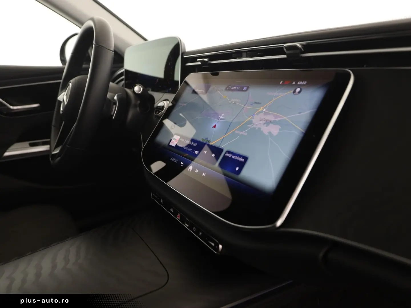 MERCEDES-BENZ E 200 Avantgarde Distr. Kamera LED Navi