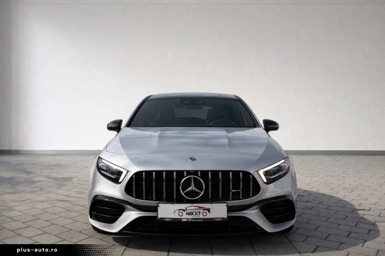 MERCEDES-BENZ A 45 AMG 4Matic Schalensitze Pano