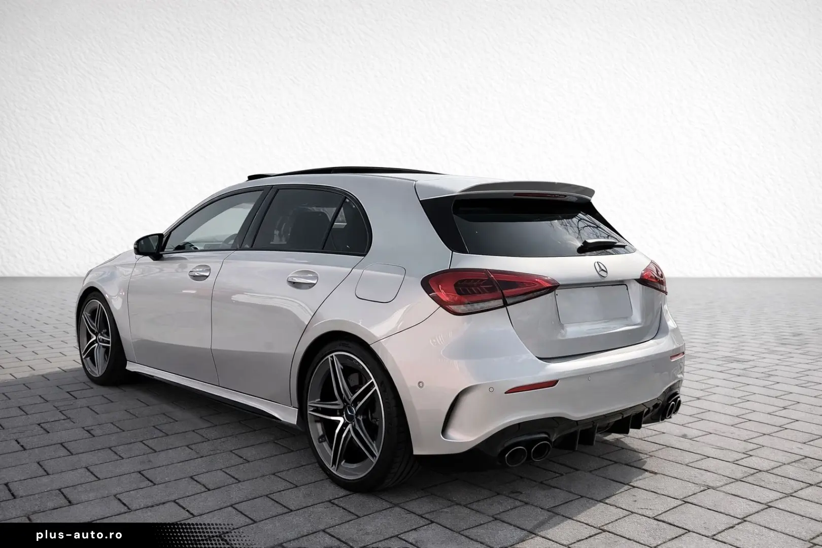 MERCEDES-BENZ A 45 AMG 4Matic Schalensitze Pano
