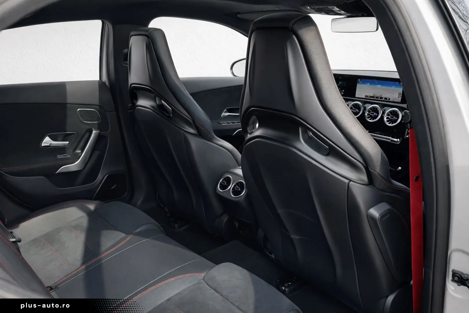 MERCEDES-BENZ A 45 AMG 4Matic Schalensitze Pano