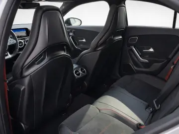 MERCEDES-BENZ A 45 AMG 4Matic Schalensitze Pano