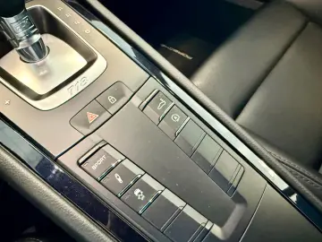 PORSCHE 718 Cayman PDK PASM   LED   Kamera   BOSE