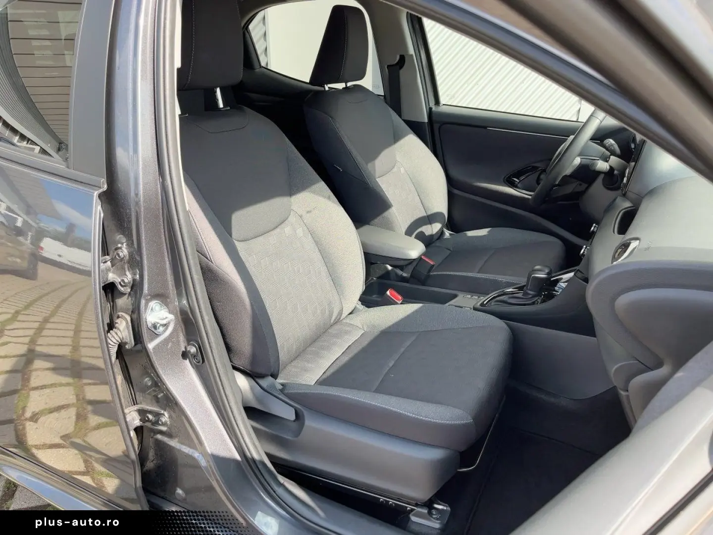 TOYOTA Yaris 2024 — imagine 11