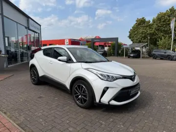 TOYOTA C-HR Hybrid Flow