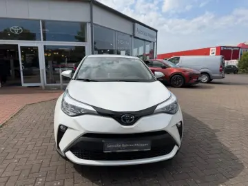 TOYOTA C-HR Hybrid Flow