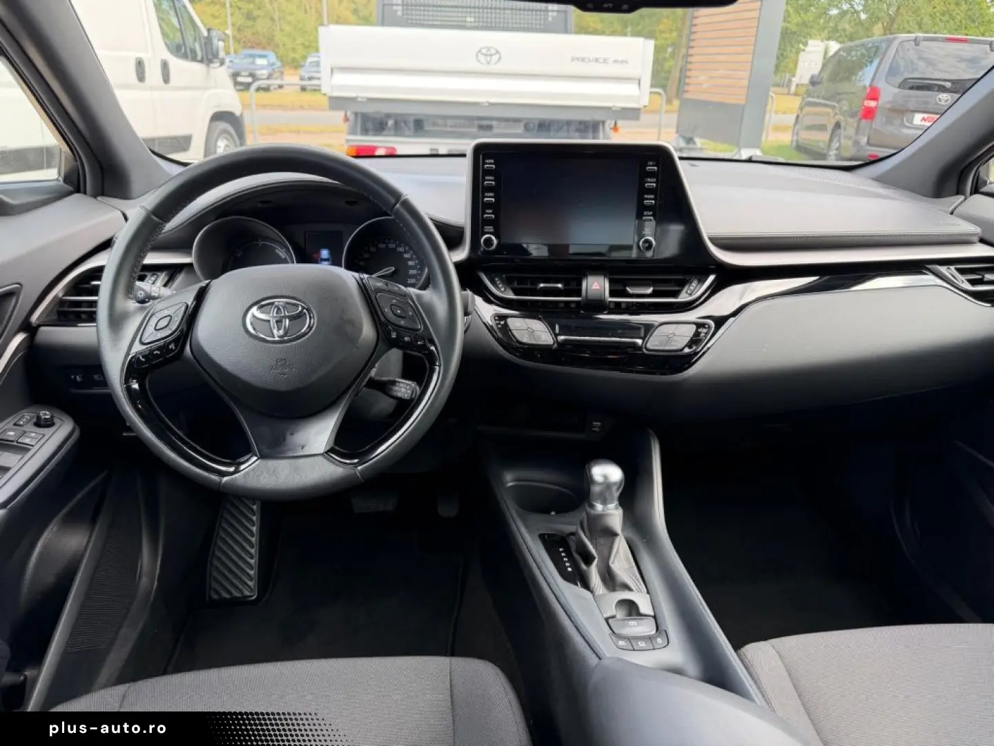 TOYOTA C-HR Hybrid Flow